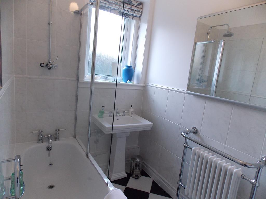 Violet Bank Apartment Morningside Edinburgh Room photo